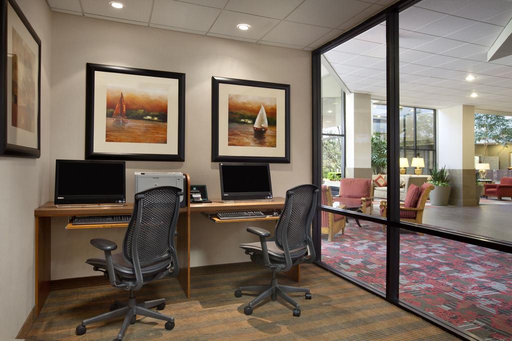 Embassy Suites By Hilton Atlanta Perimeter Center Санди Спрингс Екстериор снимка