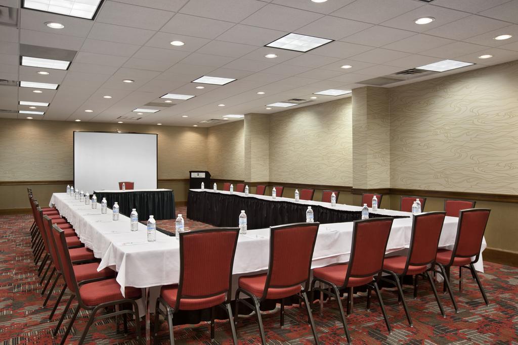 Embassy Suites By Hilton Atlanta Perimeter Center Санди Спрингс Екстериор снимка