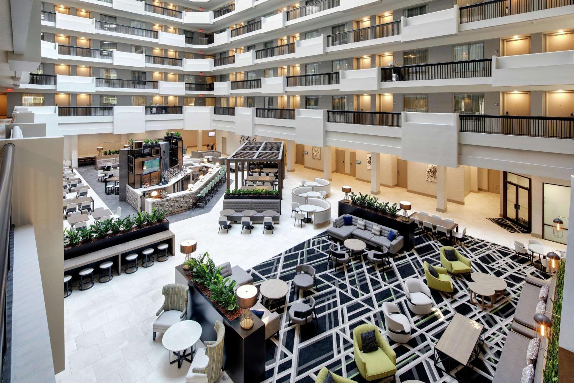 Embassy Suites By Hilton Atlanta Perimeter Center Санди Спрингс Екстериор снимка
